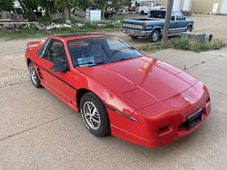 1986 Pontiac Fiero SE 1G2PF3794GP282183 1986 Pontiac Fiero SE
