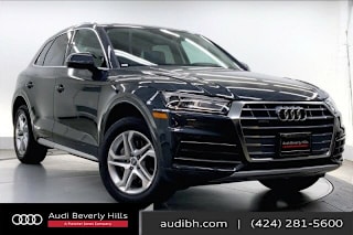 2019 Audi Q5 2.0T quattro Premium WA1ANAFY8K2086801 2019 Audi Q5 2.0T quattro Premium