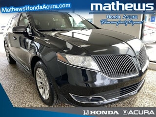 2015 Lincoln MKT Town Car 2LMHJ5NKXFBL00028 2015 Lincoln MKT Town Car
