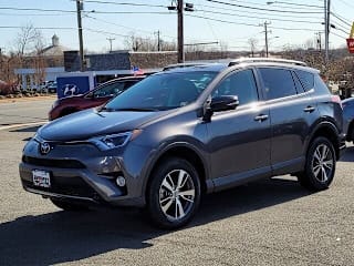 2018 Toyota RAV4 2T3WFREV8JW498902 2018 Toyota RAV4