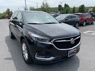2018 Buick Enclave Essence 5GAEVAKW6JJ162453 2018 Buick Enclave Essence