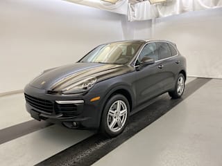 2016 Porsche Cayenne Base WP1AA2A2XGKA10111 2016 Porsche Cayenne Base