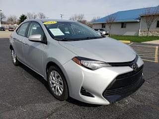 2017 Toyota Corolla LE 5YFBURHE8HP599507 2017 Toyota Corolla LE