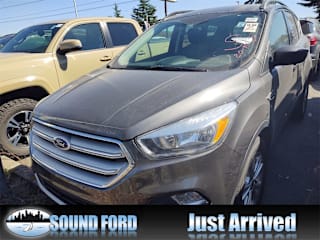 2018 Ford Escape 1FMCU9GD5JUA47464 2018 Ford Escape