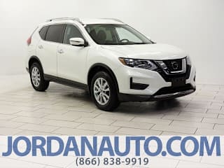 2018 Nissan Rogue SV 5N1AT2MV0JC817042 2018 Nissan Rogue SV