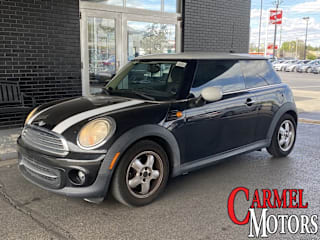2011 MINI Cooper Base WMWSU3C53BT182331 2011 MINI Cooper Base