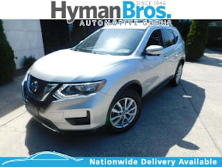 2017 Nissan Rogue SV KNMAT2MT2HP565235 2017 Nissan Rogue SV