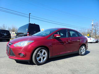 2014 Ford Focus SE 1FADP3F29EL240232 2014 Ford Focus SE