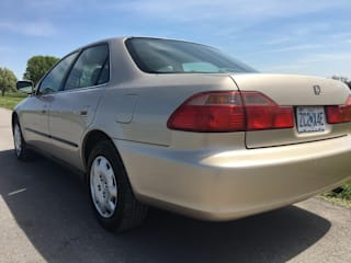 2000 Honda Accord LX 1HGCG5641YA016960 2000 Honda Accord LX
