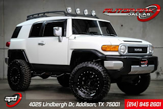 2010 Toyota FJ Cruiser Base JTEBU4BF8AK089341 2010 Toyota FJ Cruiser Base
