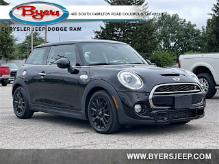 2017 MINI Hardtop 2 Door Cooper S WMWXP7C31H2A46252 2017 MINI Hardtop 2 Door Cooper S