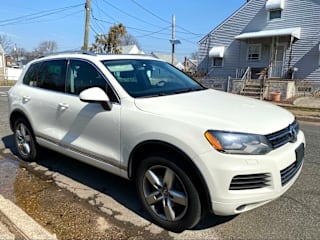 2011 Volkswagen Touareg WVGFK9BP0BD001692 2011 Volkswagen Touareg