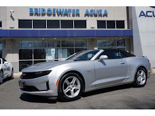 2019 Chevrolet Camaro 1G1FB3DX4K0122675 2019 Chevrolet Camaro