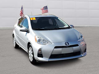 2012 Toyota Prius c Three JTDKDTB34C1028212 2012 Toyota Prius c Three