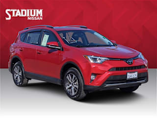 2017 Toyota RAV4 JTMWFREV5HJ107245 2017 Toyota RAV4