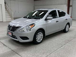 2016 Nissan Versa 1.6 S 3N1CN7AP0GL832540 2016 Nissan Versa 1.6 S