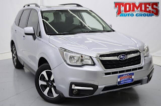 2018 Subaru Forester 2.5i Premium JF2SJAGC5JH452901 2018 Subaru Forester 2.5i Premium